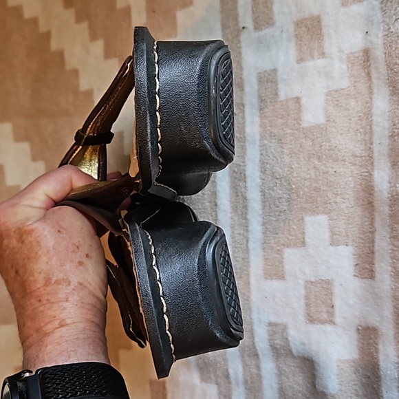 Alegria sandals velcro closure. Very cute sz 8 - Picture 7 of 9